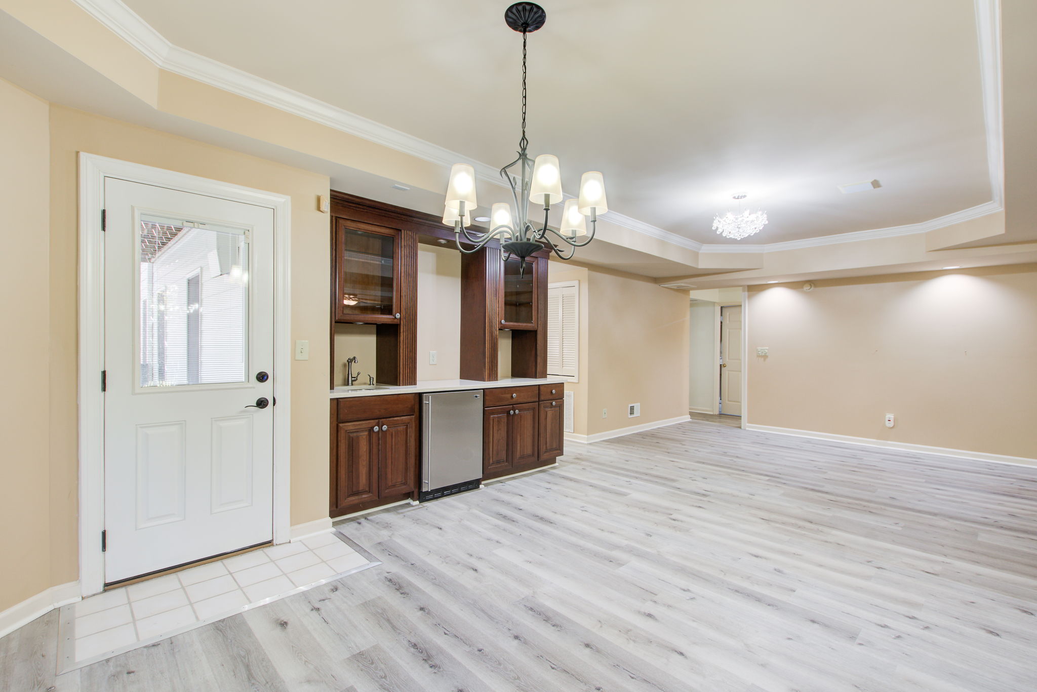 63 Terrace Level Dining A w Ext Walkout