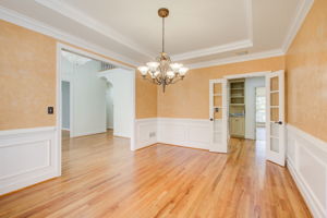 5 Dining B w Foyer + Kitchen Access