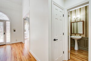 29 Foyer Partial PR Split