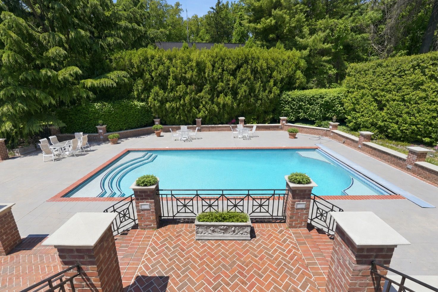 Oversized Pool Area Overview