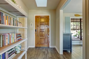 Foyer/Dining Room