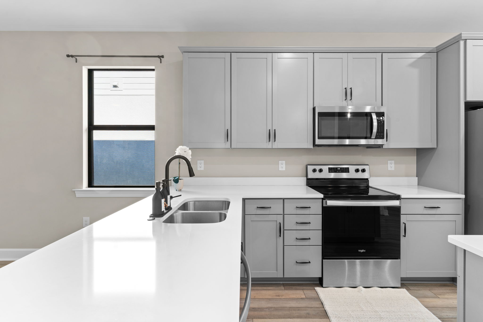 Kitchen/Breakfast Area