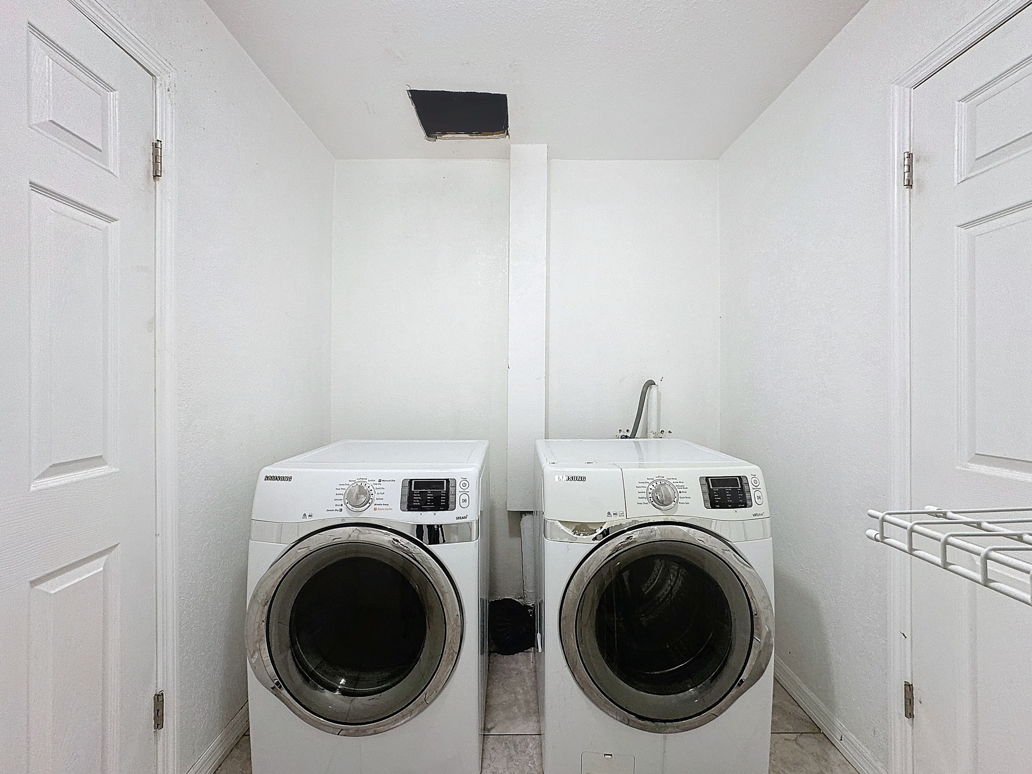  Photo 51