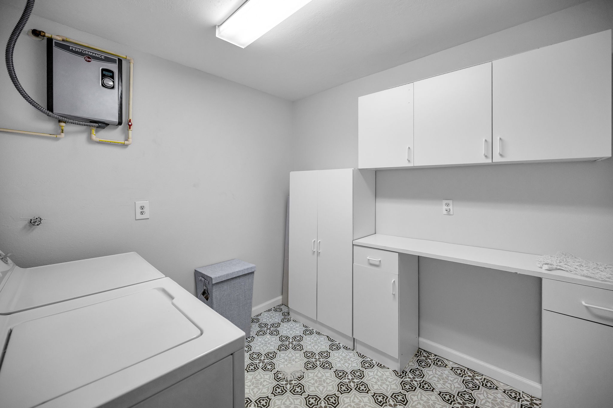 Laundry Room1a