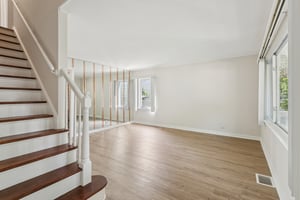 Lynwood Dr-S2207-019.jpg
