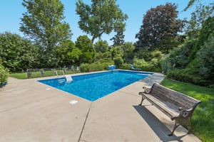 Lynwood Dr-S2207-044.jpg