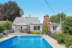 Lynwood Dr-S2207-048.jpg