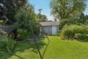 Lynwood Dr-S2207-051.jpg