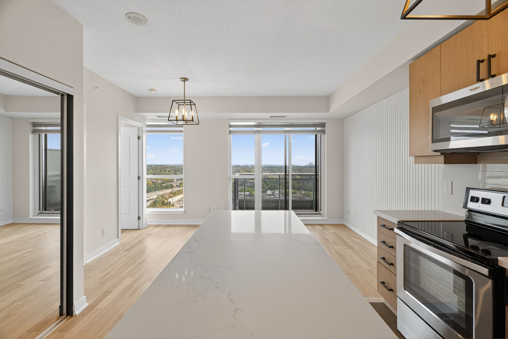 9205 Yonge St Richmond Hill, ON L4C 1V5