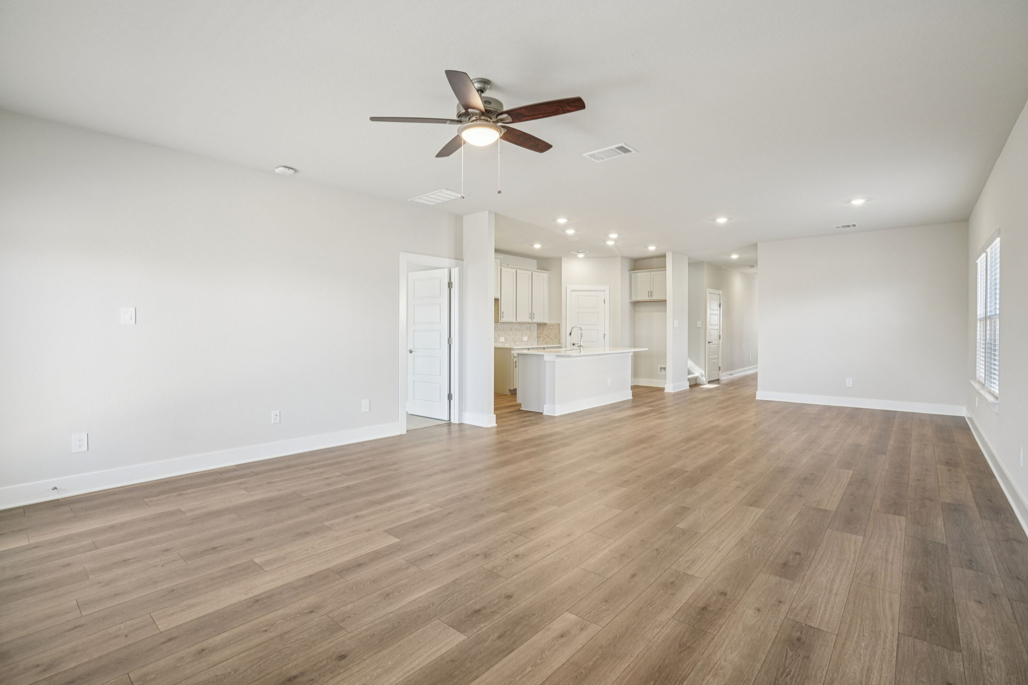 San Antonio -  Carmel Ranch-9208 Carmel Vw Schertz TX 78154-008