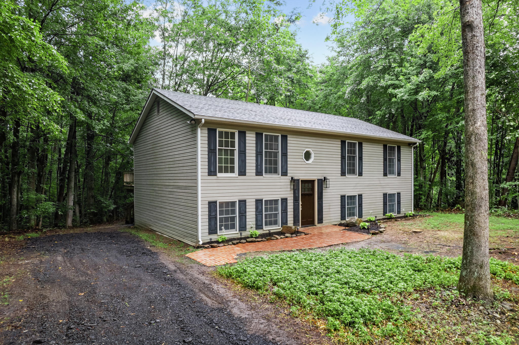 9208 Mountjoy Rd, Marshall, VA 20115 J Dunlap Photo