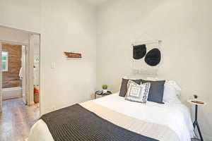 National Blvd-S0301-018.jpg