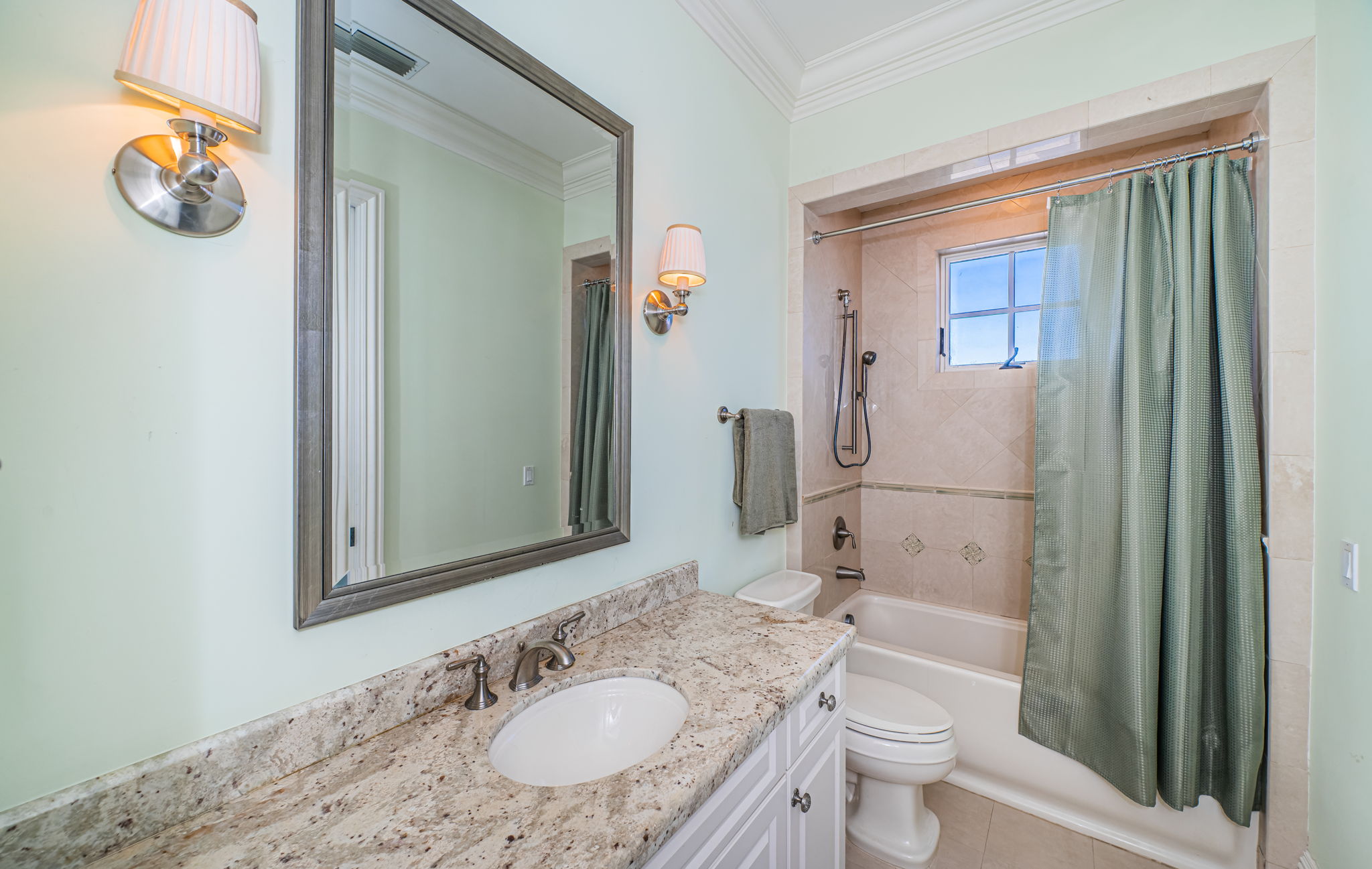 Upper Level Guest Bathroom3