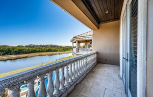 Upper Level Guest Bathroom3 Balcony