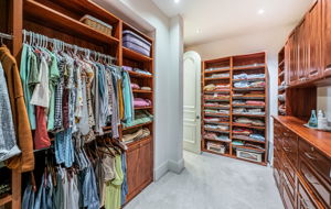 Upper Level Primary Bedroom Walk-in Closet1b