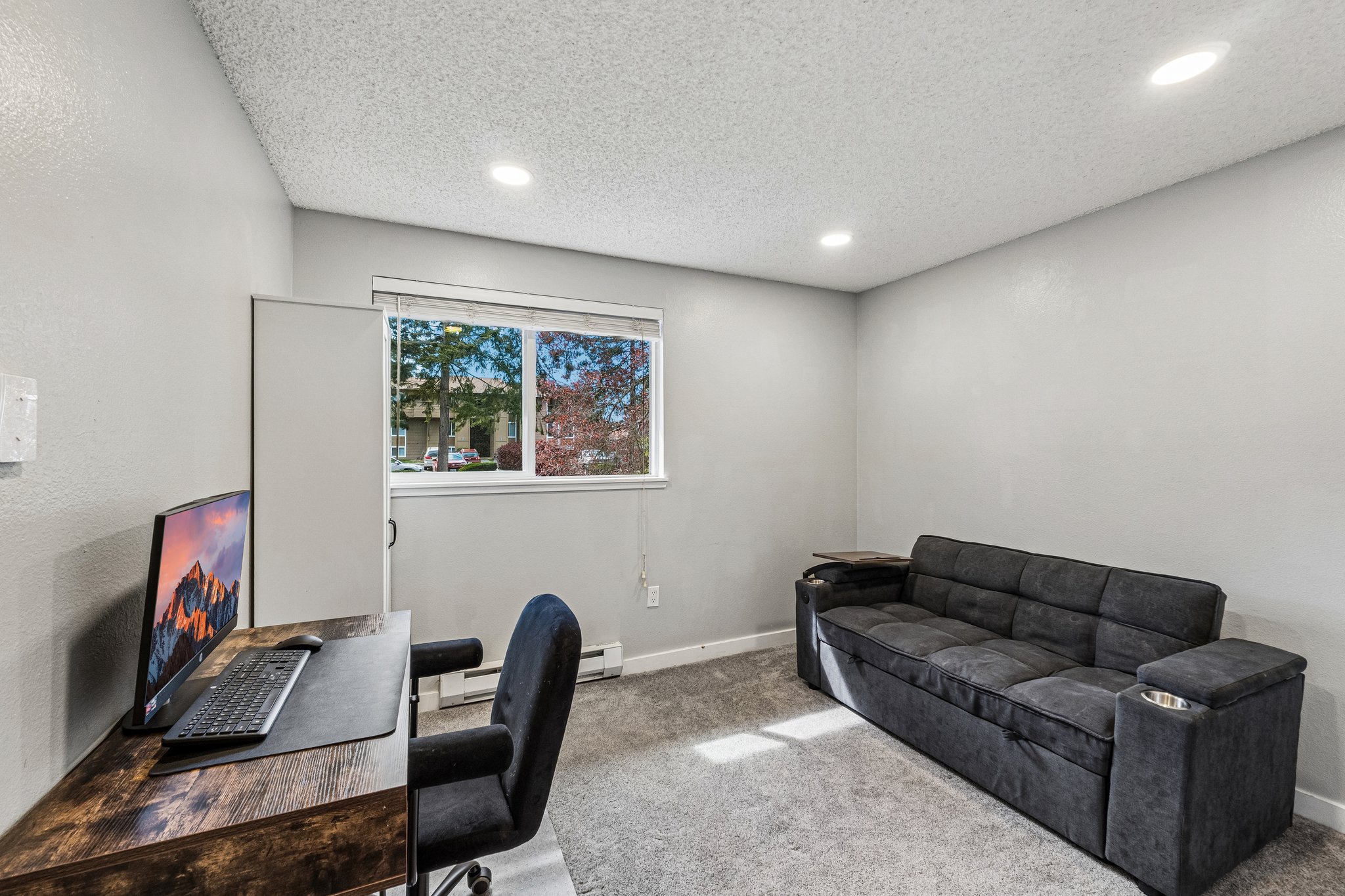 130th St H201-S2504-013.jpg