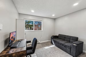 130th St H201-S2504-013.jpg