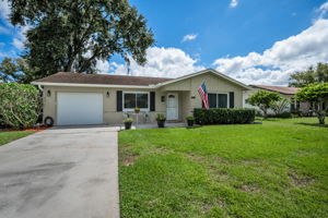 Front Exterior5