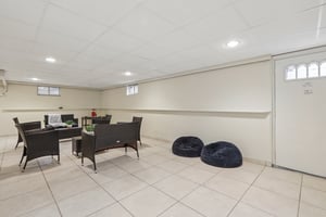 Linwood Ave-S2904-055.jpg