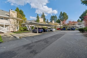 Market Pl H201-S1704-001.jpg