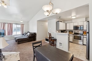 Market Pl H201-S1704-009.jpg