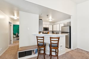 Market Pl H201-S1704-010.jpg