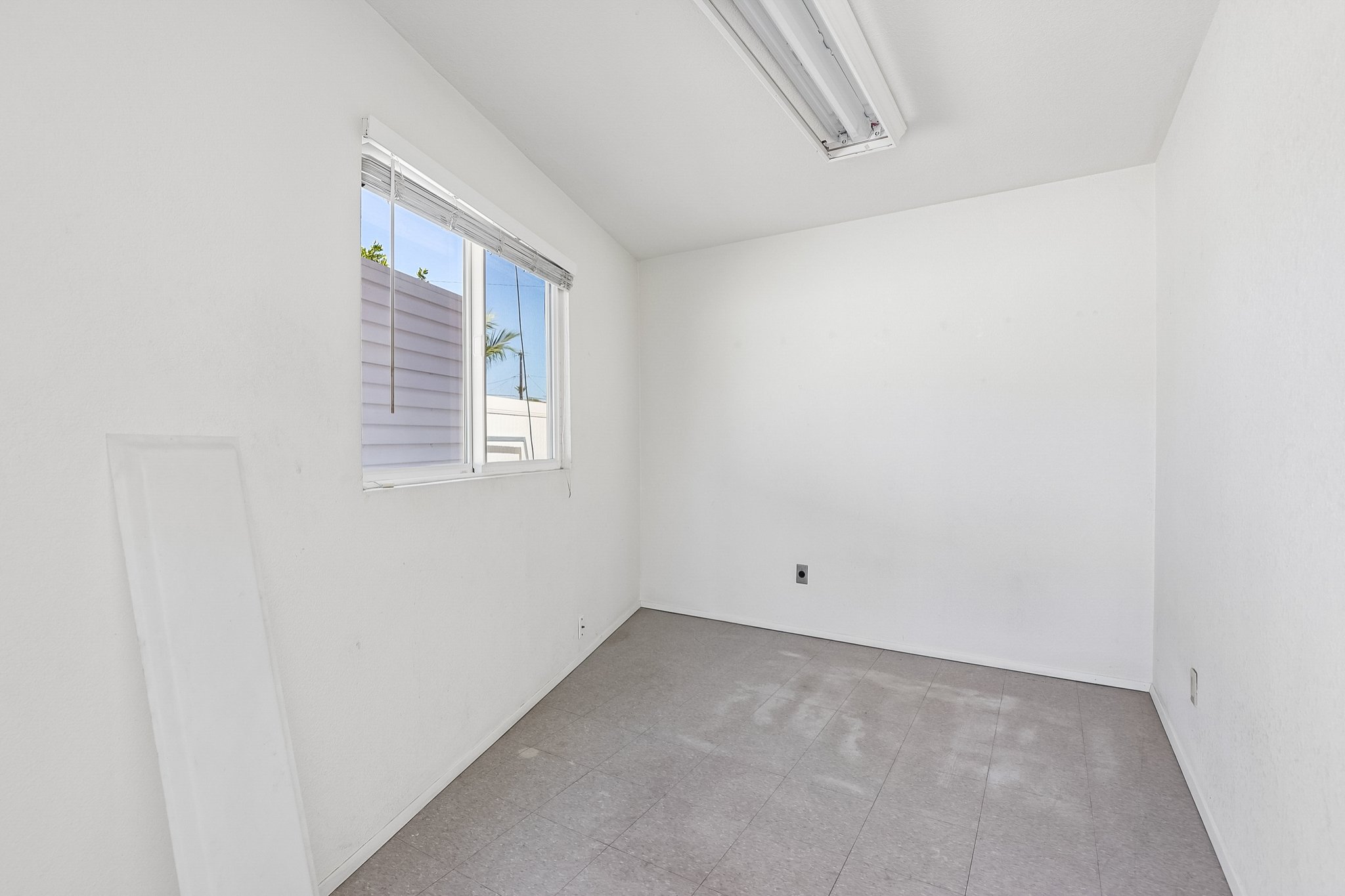 Stanford Ave-S0508-034.jpg
