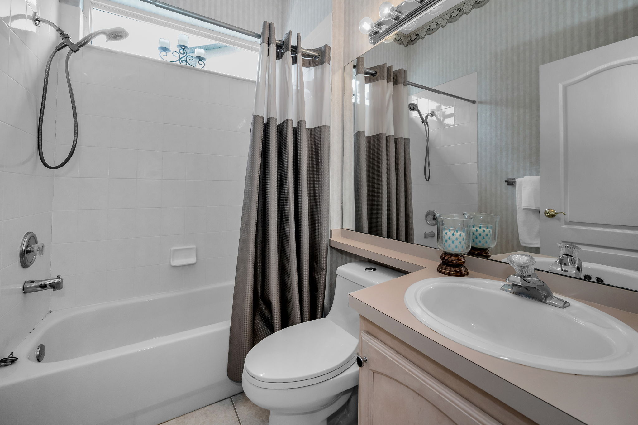 Bathroom2