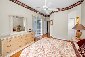 Primary Bedroom1c