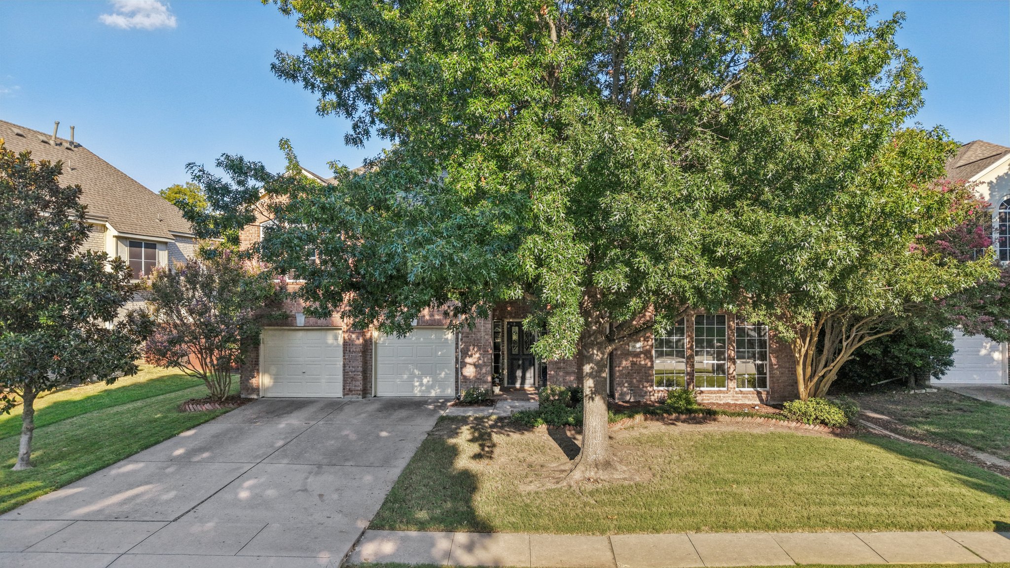 Longview Dr-S0210-043.jpg