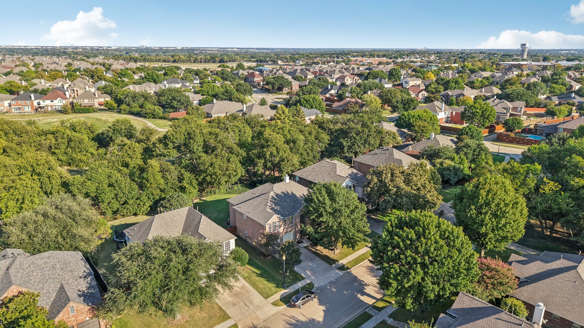 Longview Dr-S0210-047.jpg