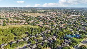 Longview Dr-S0210-049.jpg