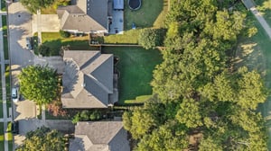 Longview Dr-S0210-054.jpg