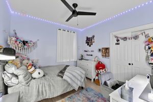  Photo 31