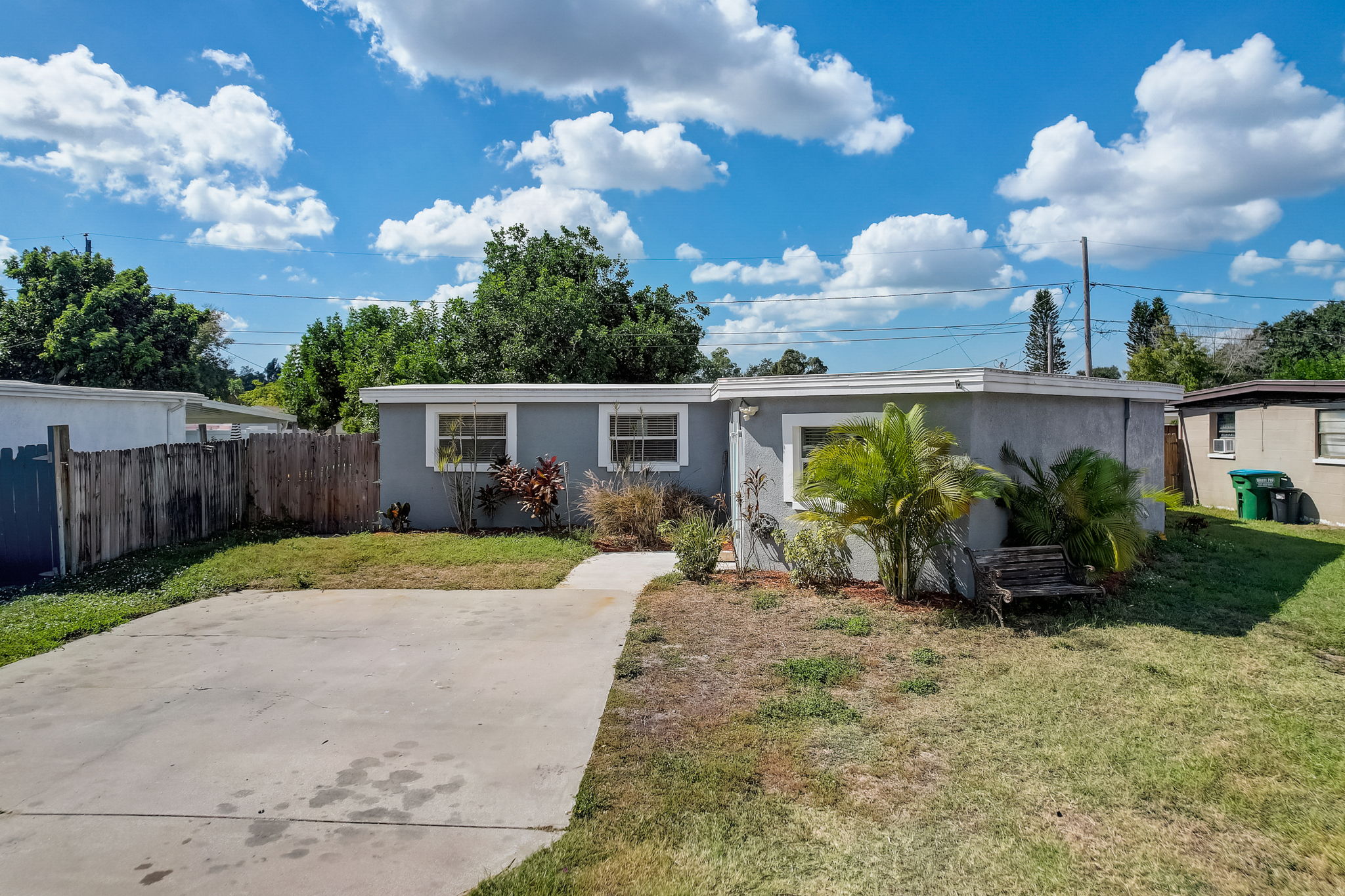 9218-86th-st-seminole-fl-33777-showingtime-listing-media-services