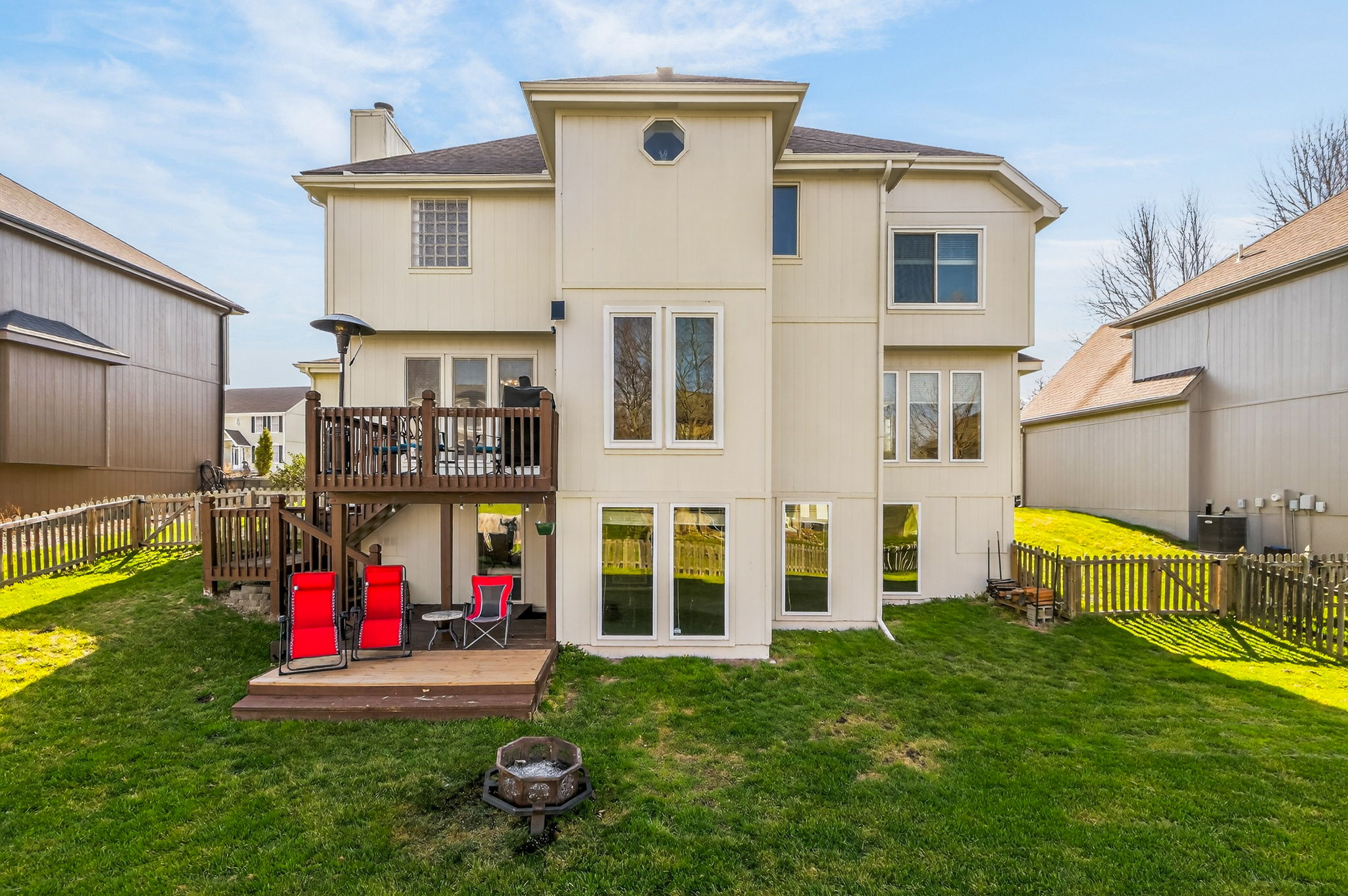 9218 N Virginia Ave-005