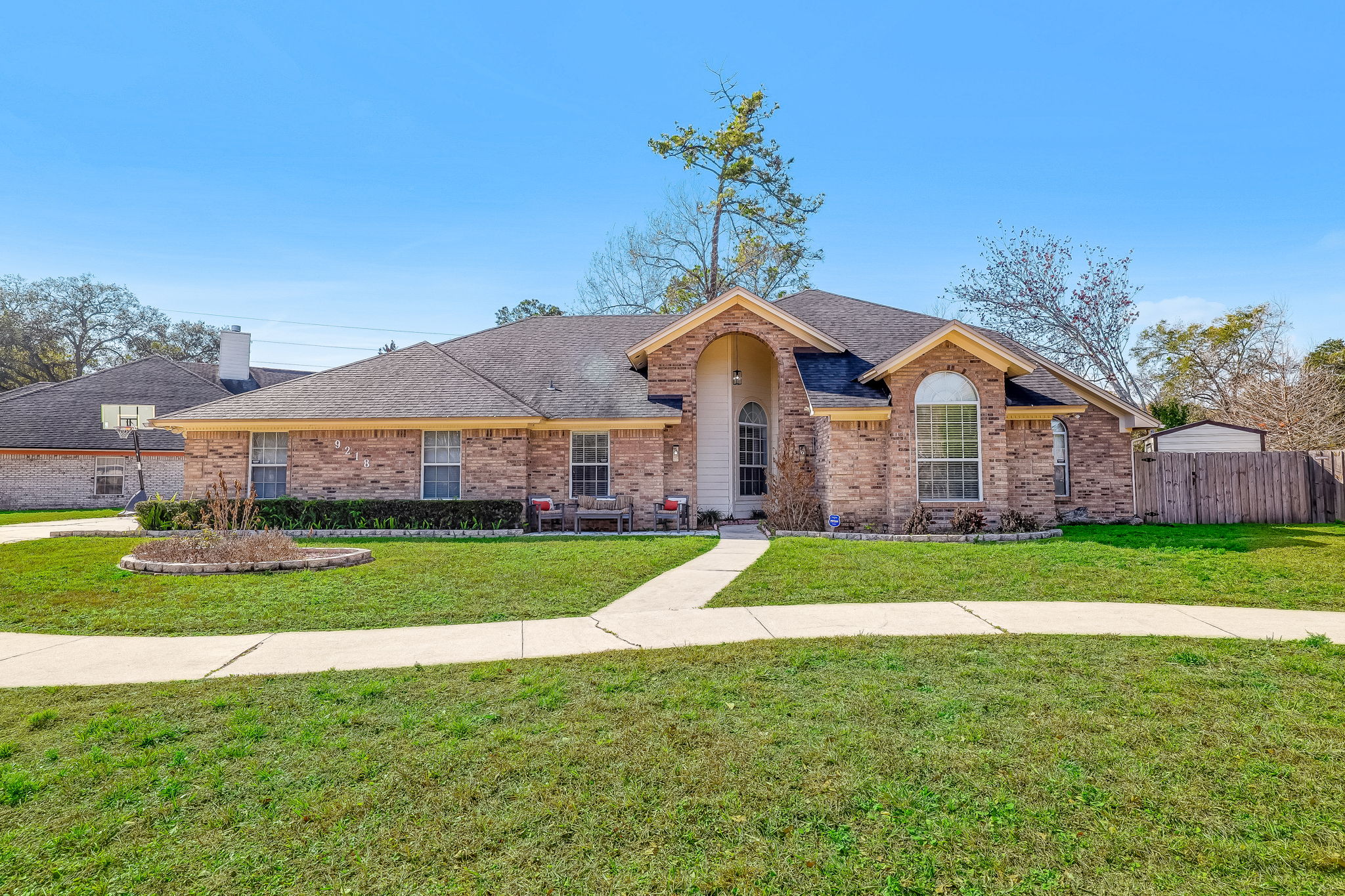 Welcome to 9218 Saffron Ct