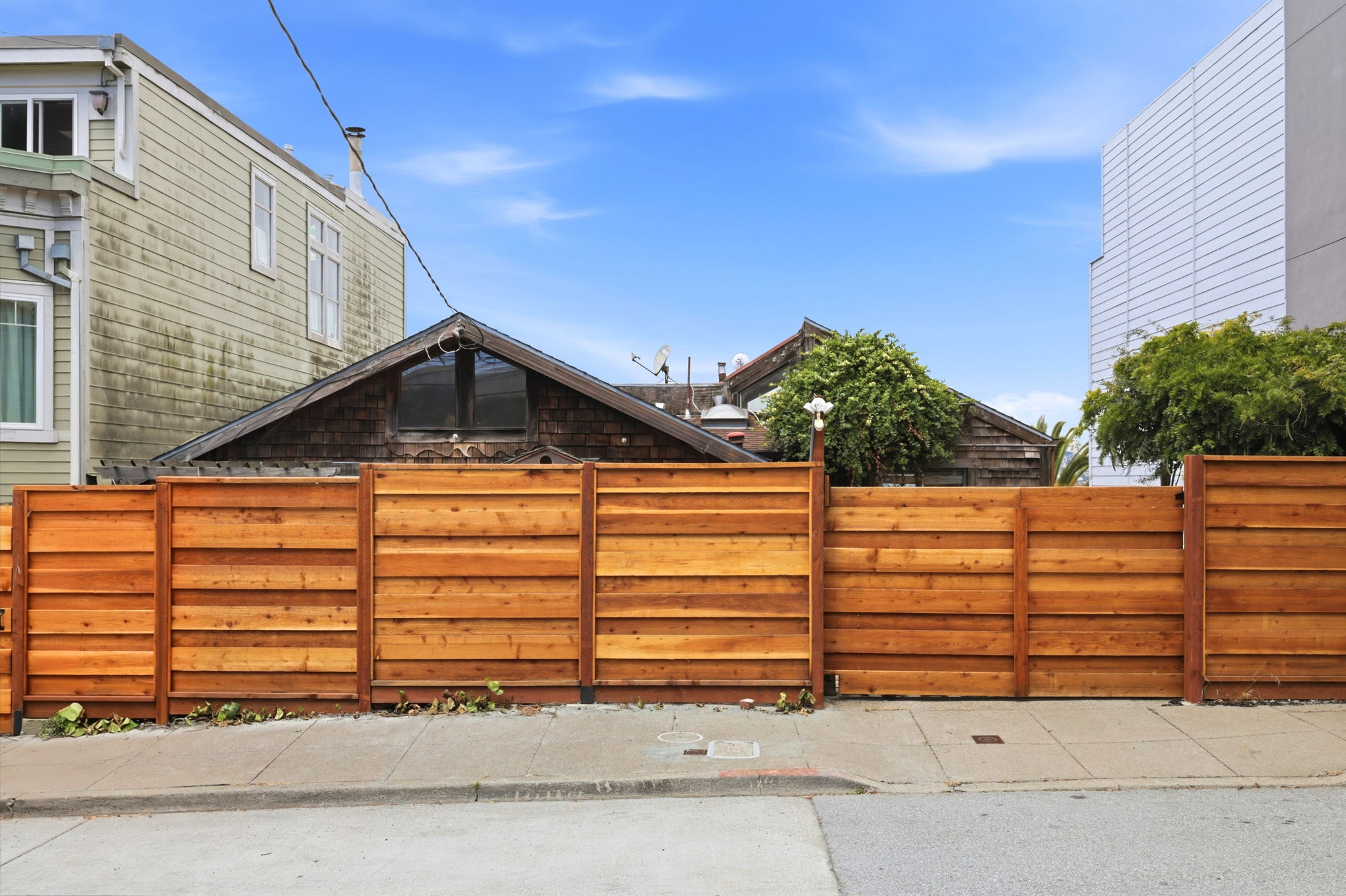 001_F8_922 Carolina St