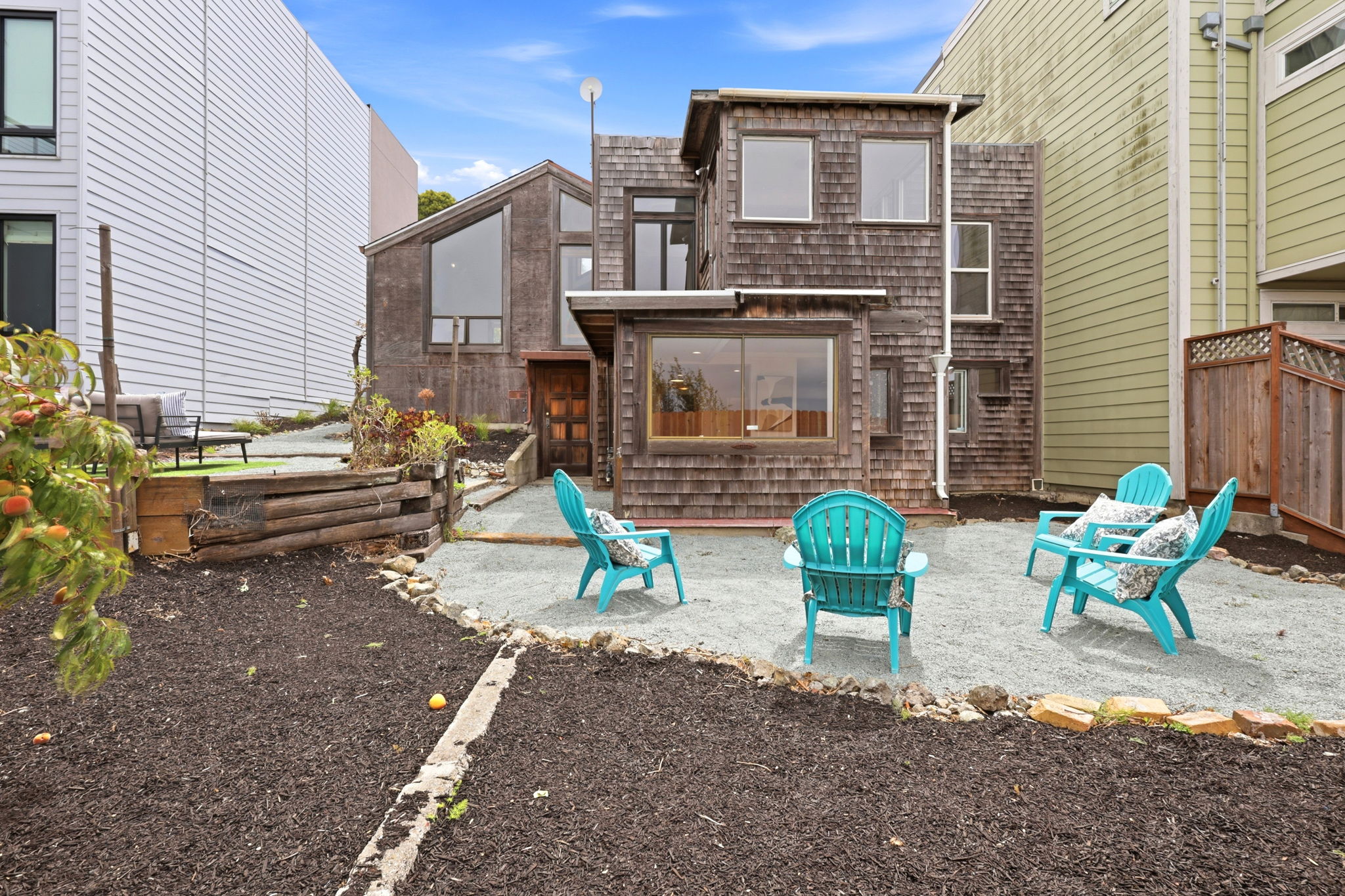 034_F8_922 Carolina St