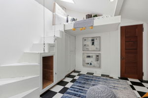 017_F8_922 Carolina St