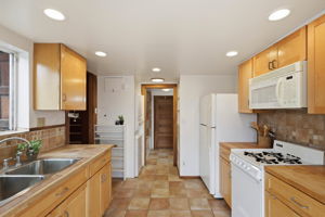 027_F8_922 Carolina St