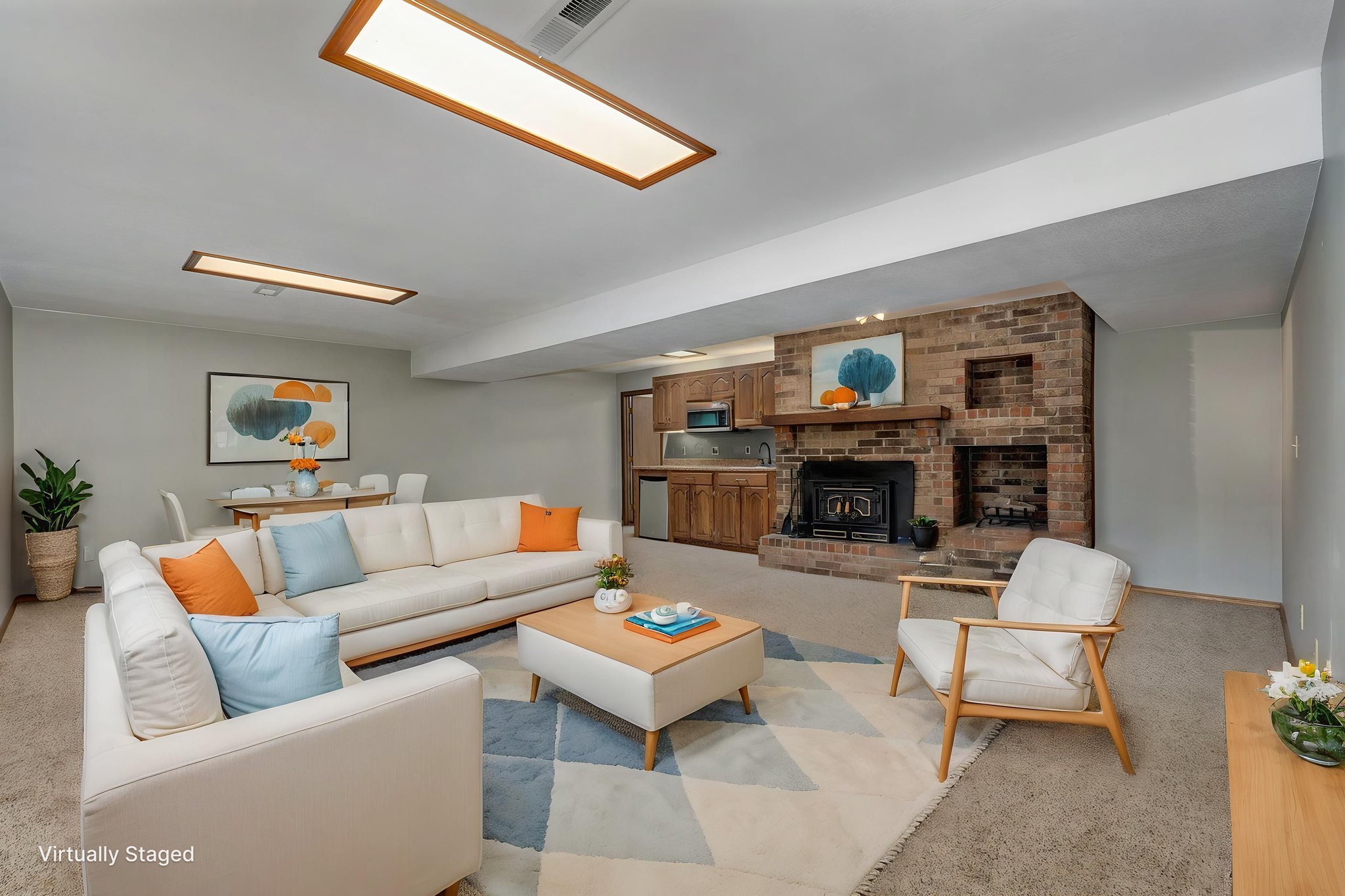 922 E Manchester Dr-31 virtually staged.jpeg