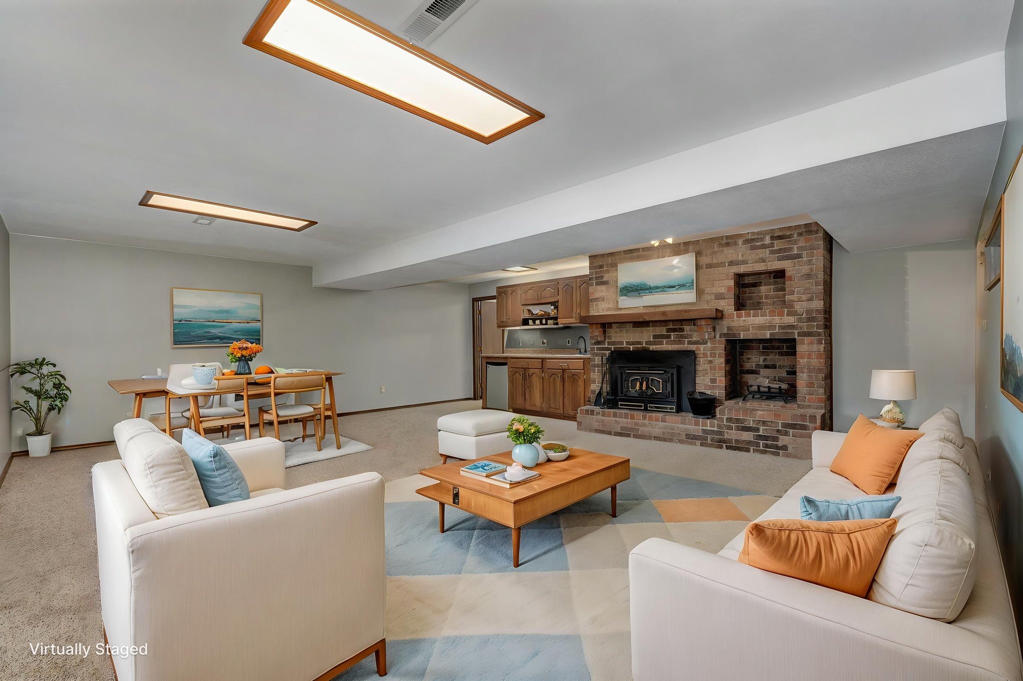 922 E Manchester Dr-31 virtually staged.jpeg