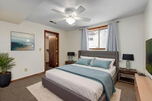 922 E Manchester Dr-37 virtually staged.jpeg