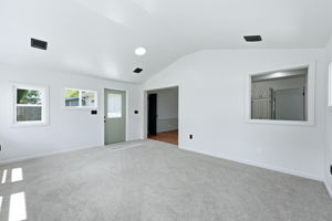  Photo 37