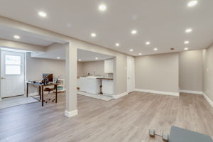  922 Lemar Rd, Newmarket, ON L3Y 1R9, US Photo 23