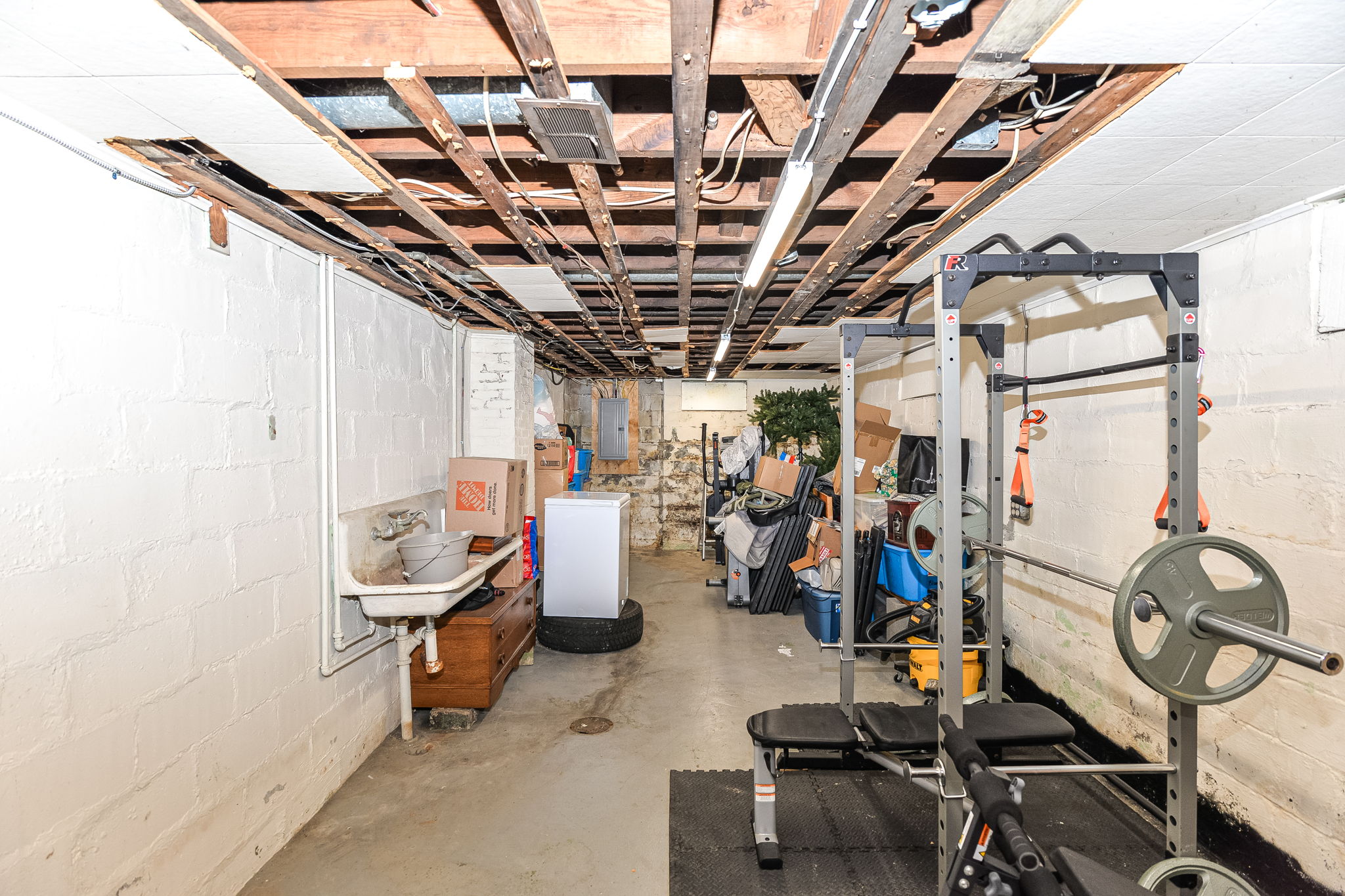 Storage room - basemetn