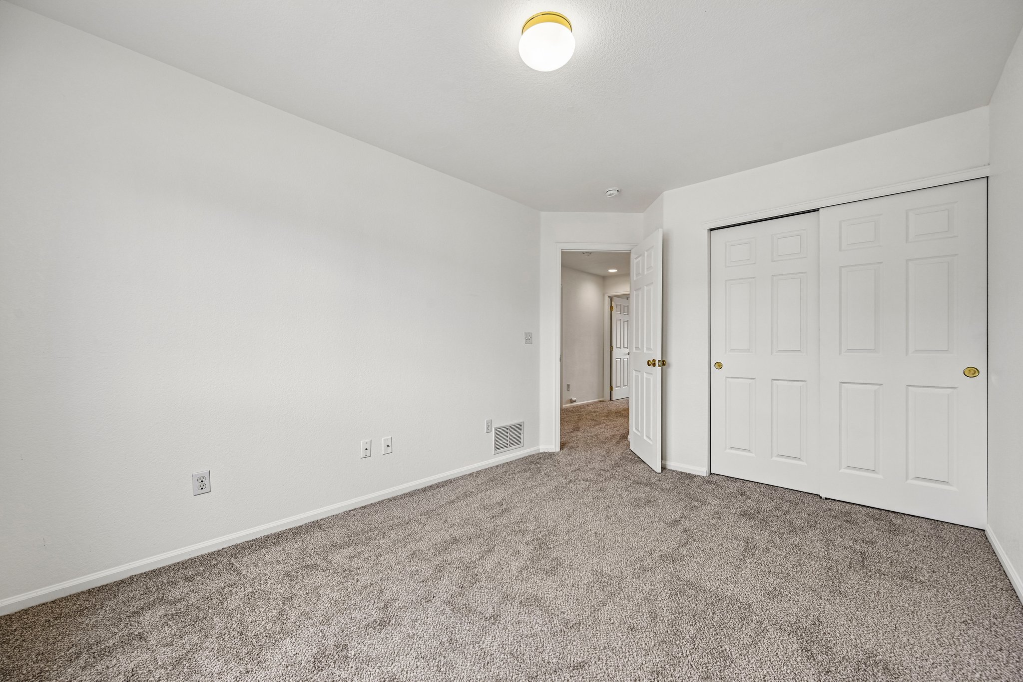 Jackson St-S2409-032.jpg