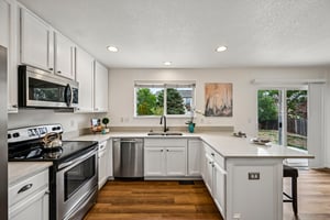 Jackson St-S2409-016.jpg