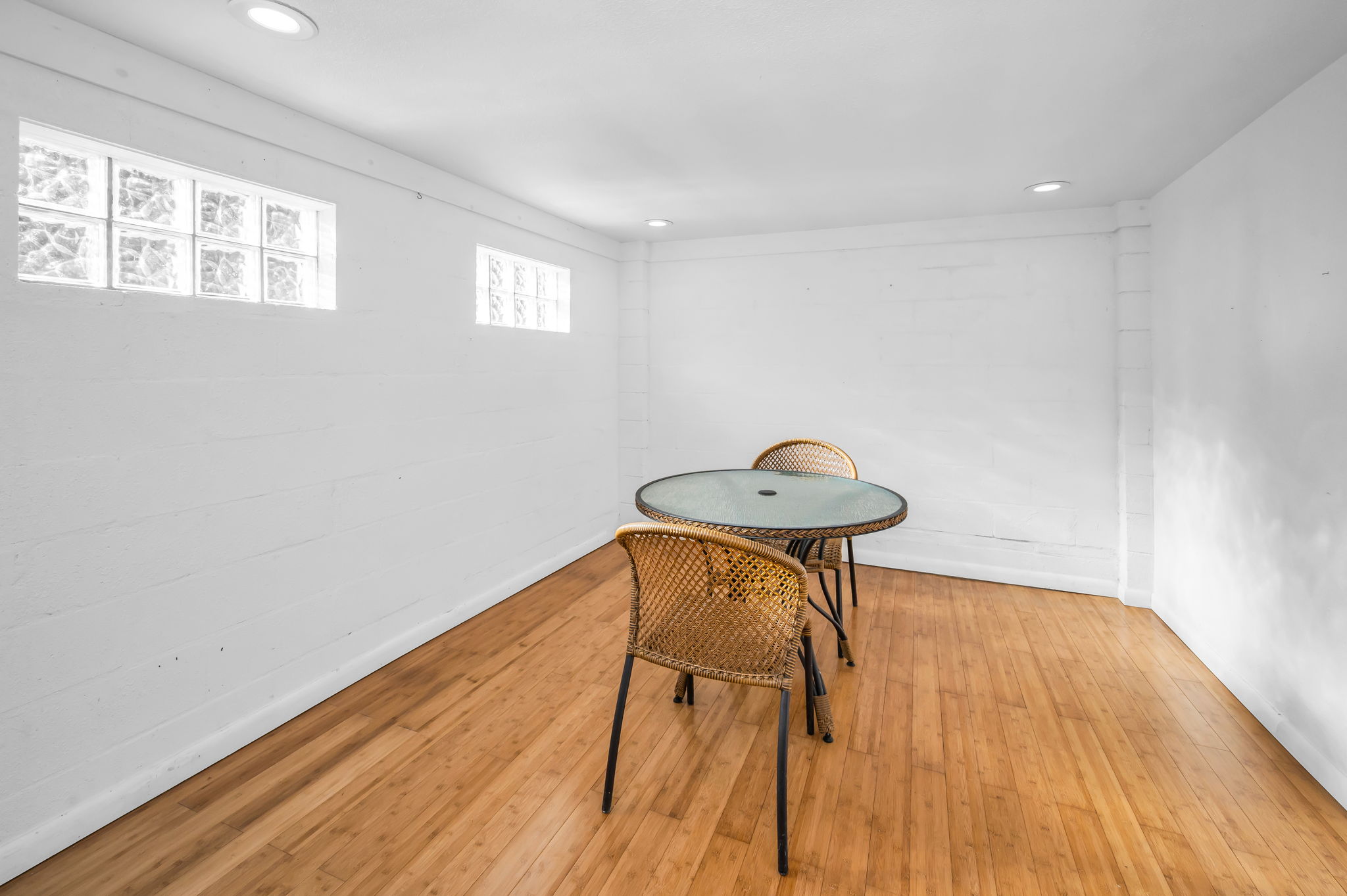 Lower Level Bonus Room6